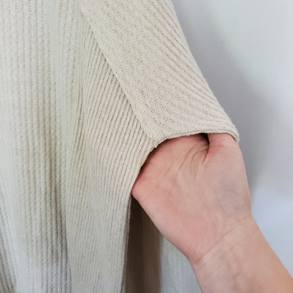 Chelsea & Theodore Oatmeal Waffle Print size 1X - Picture 3 of 6